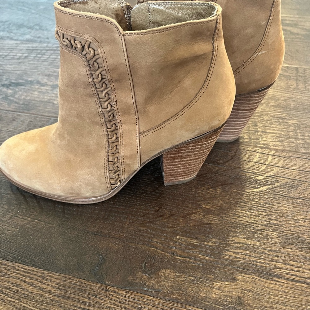 Vince Camuto Stylish Tan Ankle Booties